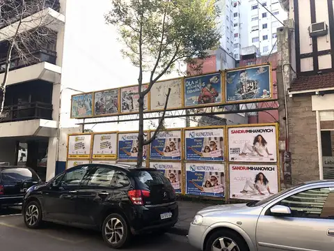 San Luís 2165, entre  Colon y Bolivar