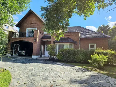 VENTA DE CASA EN CAMPOS DE ALVAREZ CON 3 HABITACIONES