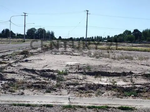 SE OFRECE A LA VENTA LOTE CON CESION EN BARRIO COOPERATIVA 13, LULUNTA.