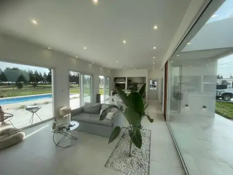 Casa en Venta en Fincas de San Vicente, USD 220.000