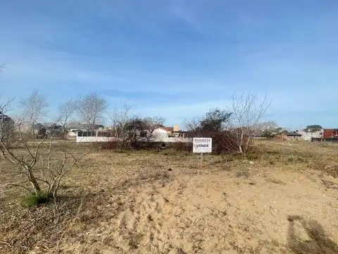 Terreno en Venta 40  mts Fondo