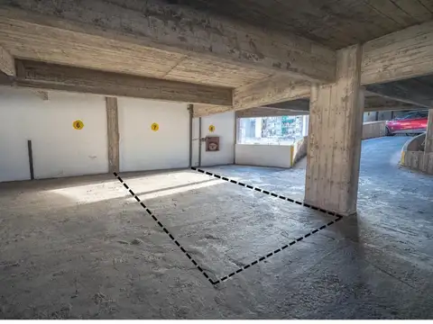 COCHERA EN VENTA CENTRO QUINTO PISO