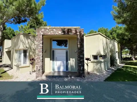 Casa en Venta- Zona La Herradura - Pinamar. REF: 8040