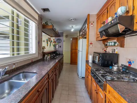 Depto Tipo Casa en Venta de 5 ambientes