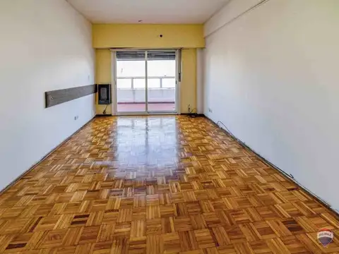 VENTA 3 AMBIENTES CON BALCÓN Y ESPACIO GUARDACOCHE