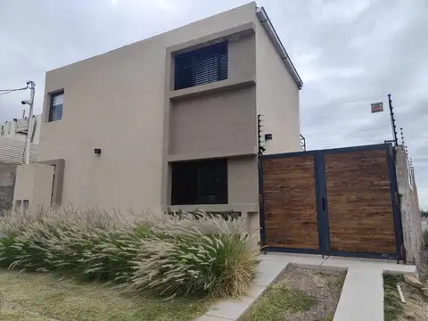 C. 25 DE MAYO OESTE 100