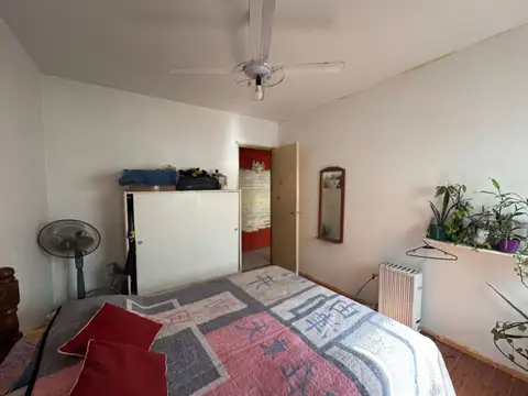 Depto Tipo Casa en Venta 50 años