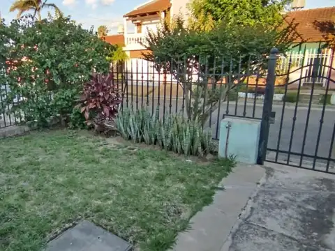 Casa En Venta!! Excelente Zona!!