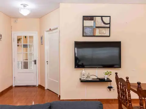 HERMOSO PH 4 AMBIENTES RECICLADO CON PATIO