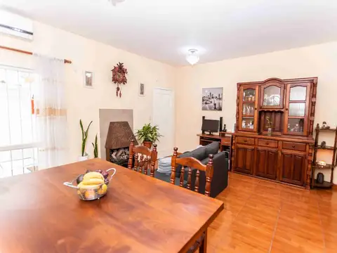 Depto Tipo Casa en Venta en Pompeya, USD 129.900