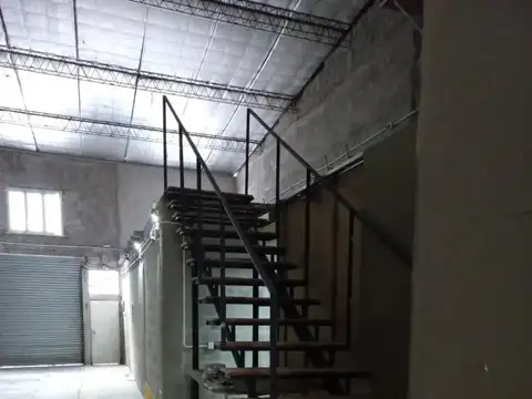 Galpon en Alquiler en Caseros, $ 2.500.000