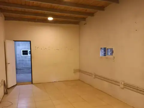 Galpon en Alquiler en Caseros, $ 2.500.000
