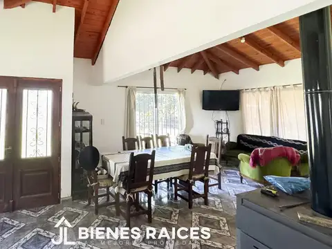 Casa 4 ambientes con 1 baño
