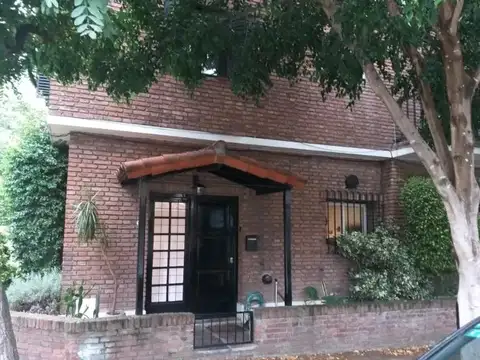 IMPECABLE CASA PH EN PLANTA BAJA EN OLIVOS