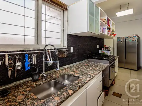 Departamento 4 ambientes con 2 baños