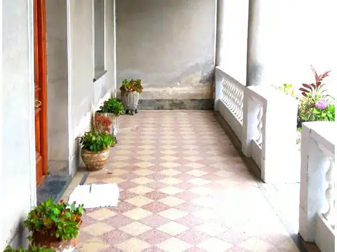 Casa de 7 ambientes en Alquiler