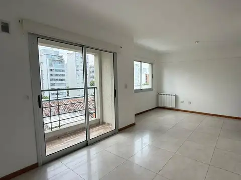 Departamento un dormitorio contra frente