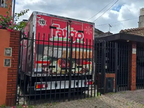 Fray M. Esquiu al 2600