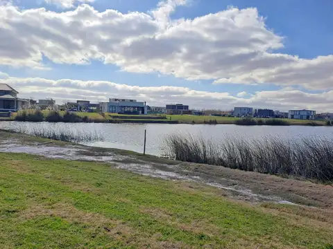 Terreno en Venta de 962,0 m2