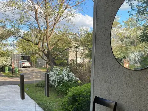 Casa en alquiler anual con muebles en el Barrio San Agustín, Villanueva.