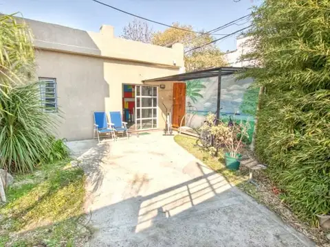 Casa en Venta con 1 cochera