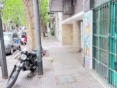 Local en Alquiler Via Púb.