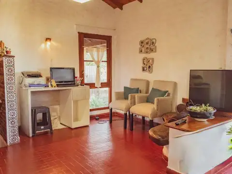 Gran casa a tan solo 1 cuadra del mar sobre Paseo 141 - Villa Gesell