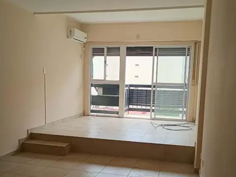 Pedro Lozano 3000, Piso 5