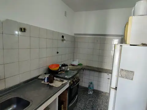 Dos Viviendas Con Entrada Independiente En Lote Propio - Caballito