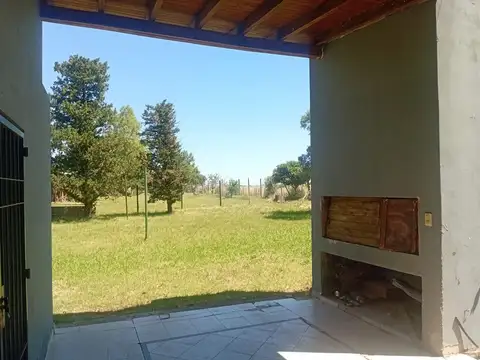 Casa 5 ambientes con 2 baños