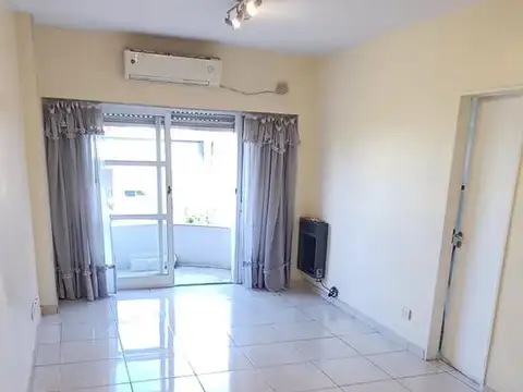 Av. Avellaneda al 2100 Flores CABA