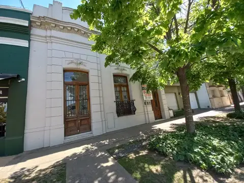 CASONA  ESTILO ANTIGUA EN VENTA EN GRAL. LAS HERAS