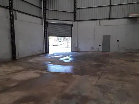 Galpon en Venta en Villa Lynch, USD 230.000