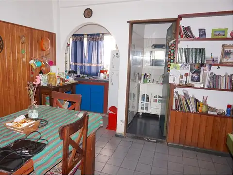 Casa 7 Ambientes en Venta en La Tablada Garage