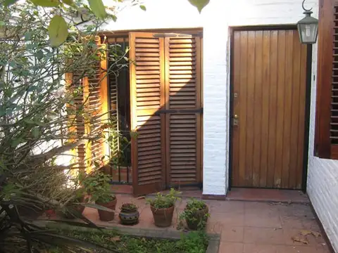 BOUCHARD nº 1711, entre Drumond y Plaza Azopardo