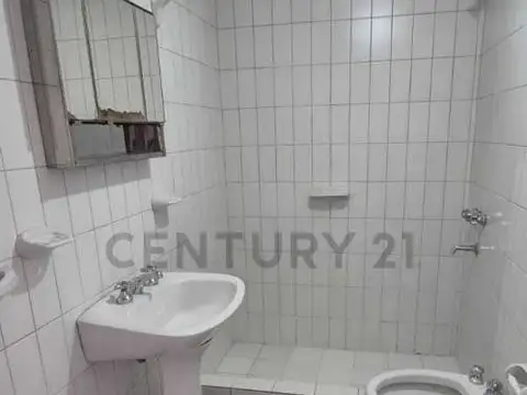 SARGENTO CABRAL 800, Piso 1