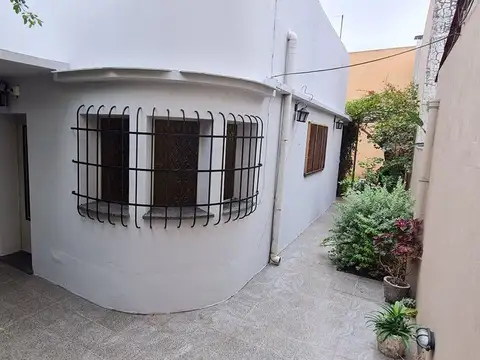 Venta Casa de Pasillo de 2 dormitorios Arroyito
