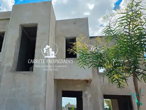 Casa en venta de 5 ambientes y Pileta. Santa Sofia. Pilar