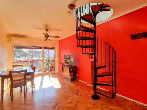 Depto Tipo Casa en Venta de 5 ambientes