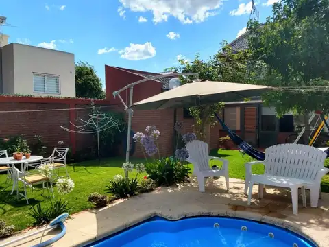 Venta de Casa con Piscina, Colinas de Peralta Ramos- Mar del Plata
