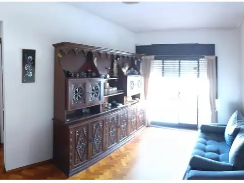 Departamento de 2 ambientes con balcón y mucha luz
