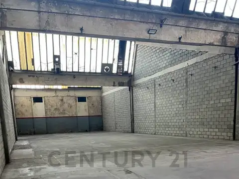 Carlos María de Alvear 1200, Piso 0