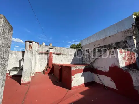 Depto Tipo Casa en Venta 50 años