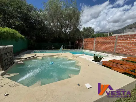 Casa en Venta con 1 cochera