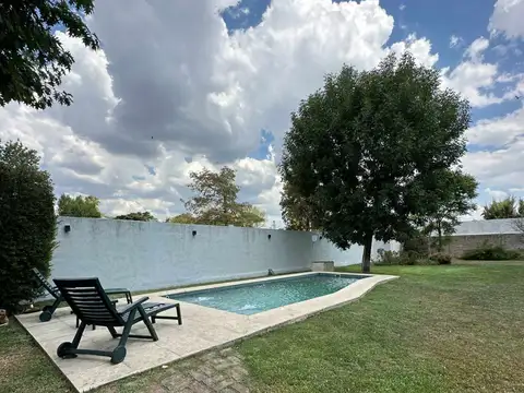 Casa en Venta en Moreno, USD 168.000