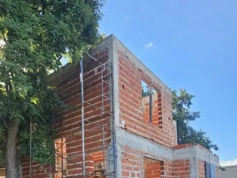 Terreno en Venta 32  mts Fondo