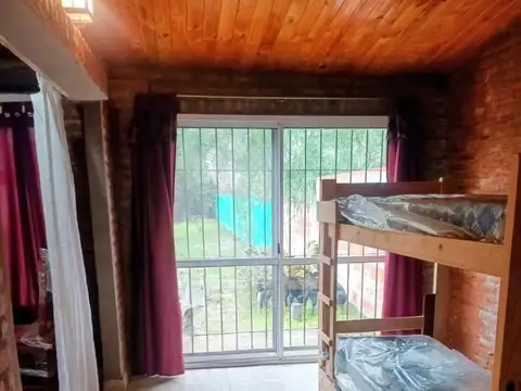 CASA con pileta y quincho en IBARLUCEA