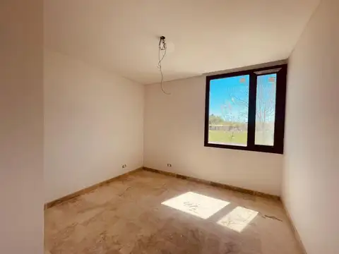 Casa a estrenar con vista a Laguna en Calesa Pilara - URDAPILLETA PROPIEDADES
