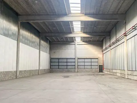Alquiler de depósito premium 400 m2 Autopista acceso oeste