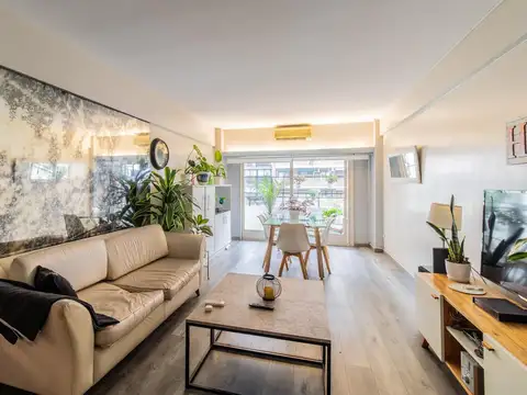 Departamento 3 ambientes Venta Recoleta, con Dependencia de Servicio y Balcón al contrafrente.